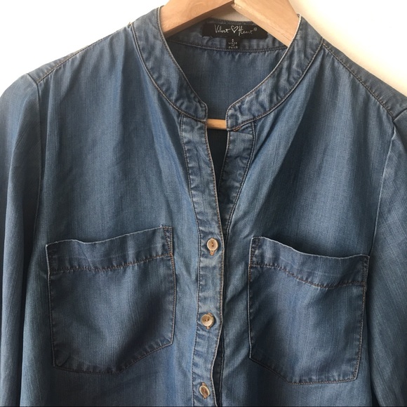 [SOLD] Velvet Heart Tab Sleeve Tencel Chambray Top - Picture 2 of 8